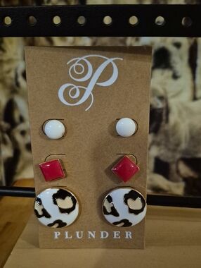 Plunder Stud Trio — White, Pink & Black Pattern